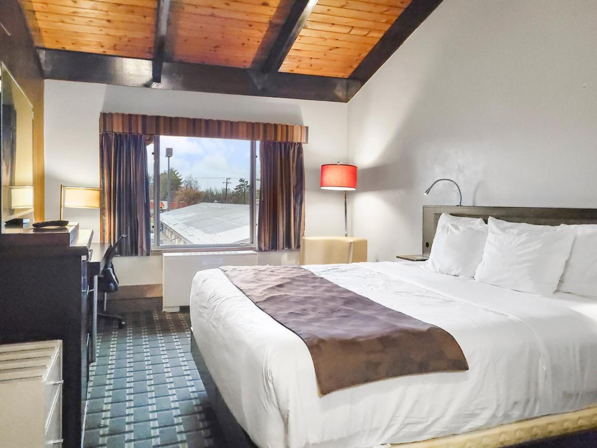 Americas Best Value Inn Hinckley Exteriör bild